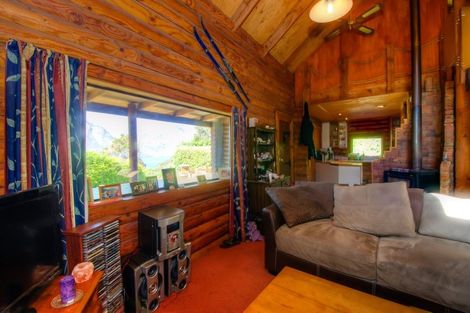 Photo of property in 16 Wye Place, Fernhill, Queenstown, 9300