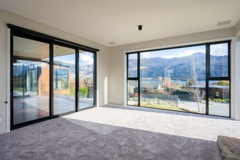 Photo of property in 3 Westview Road, Wanaka, 9305