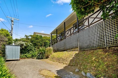 Photo of property in 12a Kitchener Terrace, Johnsonville, Wellington, 6037