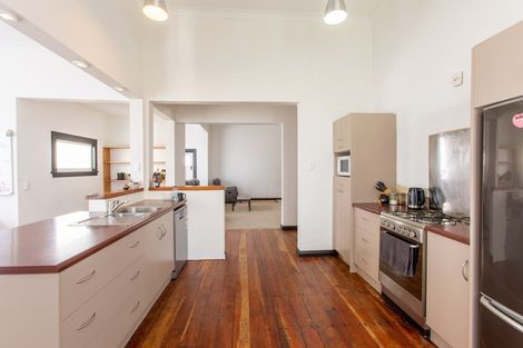 Photo of property in 170 High Street, Dannevirke, 4930