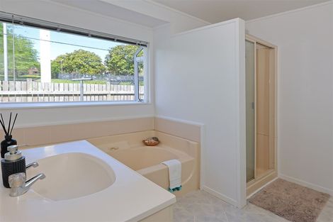 Photo of property in 9 Harvest Drive, Henderson, Auckland, 0612