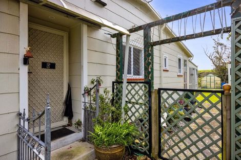 Photo of property in 234 Bridge Street, Eltham, 4322