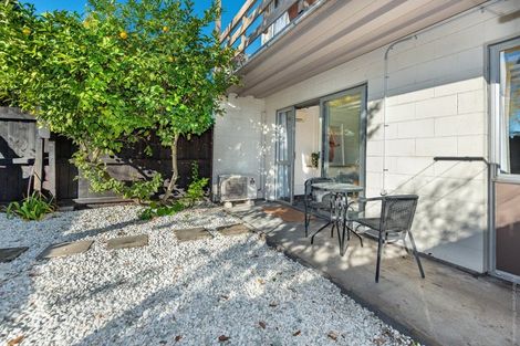 Photo of property in 1/273 Riccarton Road, Upper Riccarton, Christchurch, 8041