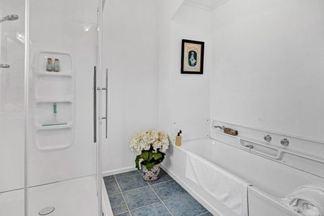 Photo of property in 68 Collins Street, Hawera, 4610