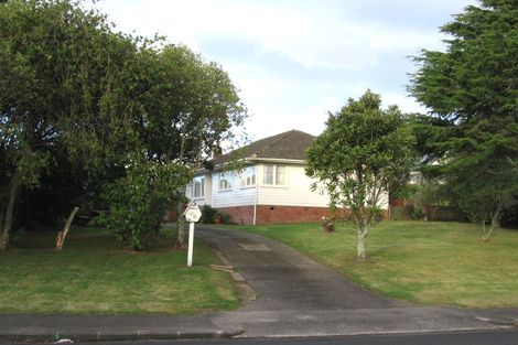 Photo of property in 48 Amberley Avenue, Te Atatu South, Auckland, 0610