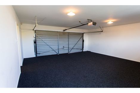 Photo of property in 2/18a Thistledown Place, Woolston, Christchurch, 8062