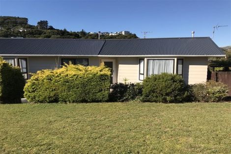 Photo of property in 35 Woolwich Close, Whitby, Porirua, 5024