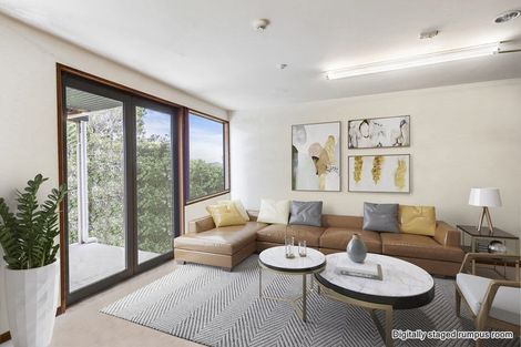 Photo of property in 318 Forest Road, Waiatarua, Auckland, 0612