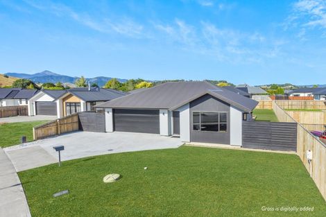 Photo of property in 34 George Fyfe Way, Wakefield, 7025