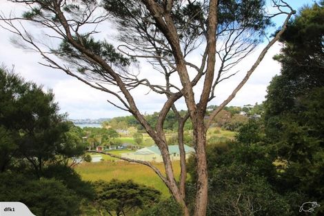 Photo of property in 16 Wilding Avenue, Northcote Point, Auckland, 0627