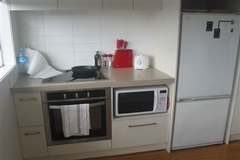 Photo of property in 3/12 Inga Road, Milford, Auckland, 0620