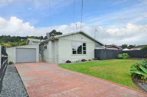 Photo of property in 14 Carr Street, Te Kamo, Whangarei, 0112