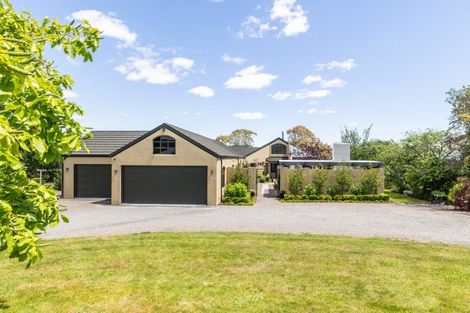 Photo of property in 100 Kopanga Road, Havelock North, 4130