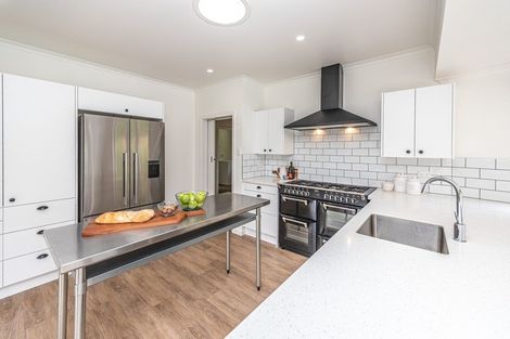 Photo of property in 14 Oakland Avenue, Saint Johns Hill, Whanganui, 4500