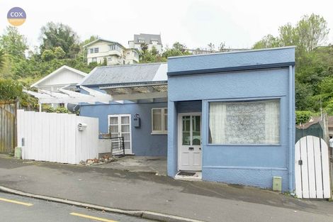 Photo of property in 33 Shakespeare Road, Bluff Hill, Napier, 4110