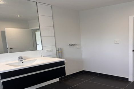 Photo of property in 2/42a Kitenui Avenue, Mount Albert, Auckland, 1025