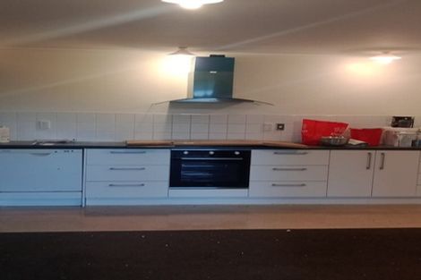 Photo of property in 15 Verran Road, Birkenhead, Auckland, 0626