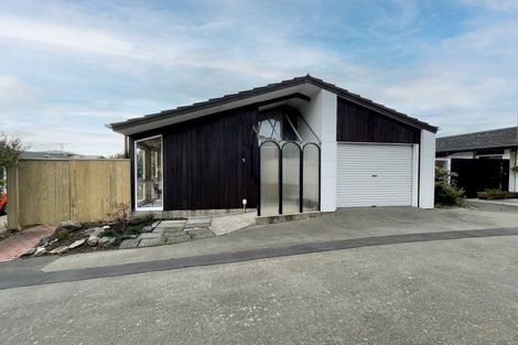 Photo of property in 5 Raekura Place, Redcliffs, Christchurch, 8081