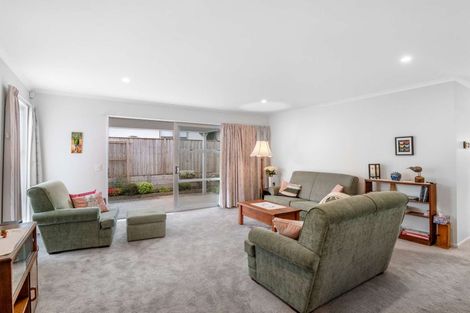 Photo of property in 3 Taikura Avenue, Red Beach, 0932