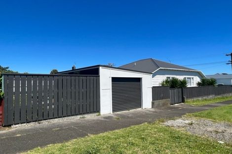Photo of property in 13 High Street West, Waitara, 4320