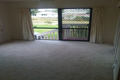 Photo of property in 2/62 Tonar Street, Northcote, Auckland, 0627