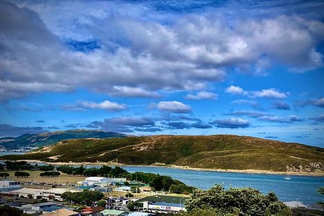 Photo of property in 59a Mana View Road, Paremata, Porirua, 5026