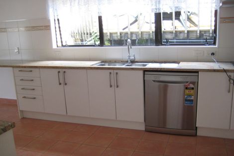 Photo of property in 75 Kennedy Avenue, Forrest Hill, Auckland, 0620