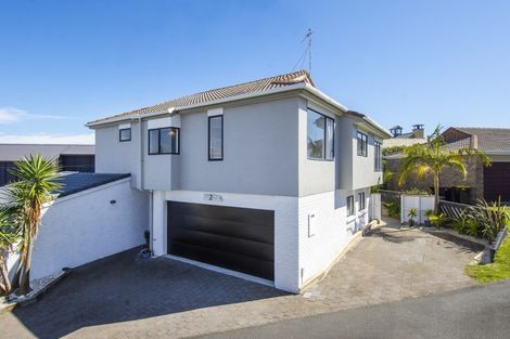 Photo of property in 2/127 Oceanbeach Road, Mount Maunganui, 3116