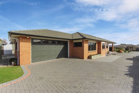 Photo of property in 19 Elmbridge Place, Owhata, Rotorua, 3010