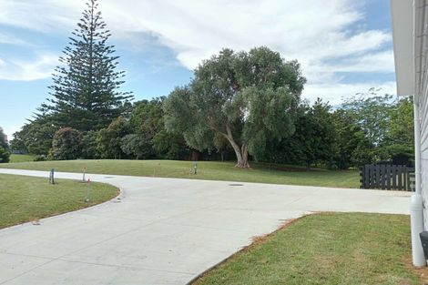 Photo of property in 308a One Tree Point Road, One Tree Point, 0118