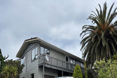 Photo of property in 10 Albatross Close, Whitby, Porirua, 5024