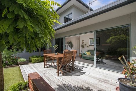 Photo of property in 62 Links View Drive, Omokoroa, 3114