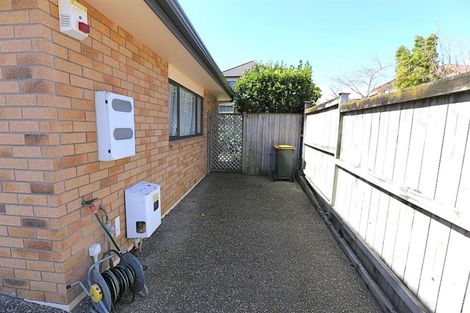 Photo of property in 23 Carousel Crescent, East Tamaki Heights, Auckland, 2016