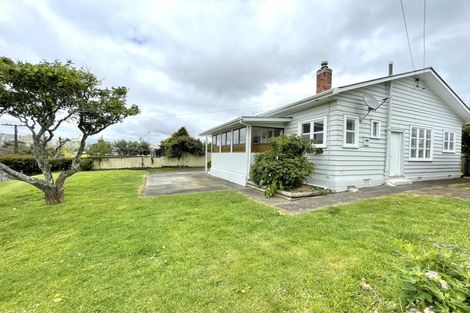 Photo of property in 2 Nield Road, Manurewa, Auckland, 2102