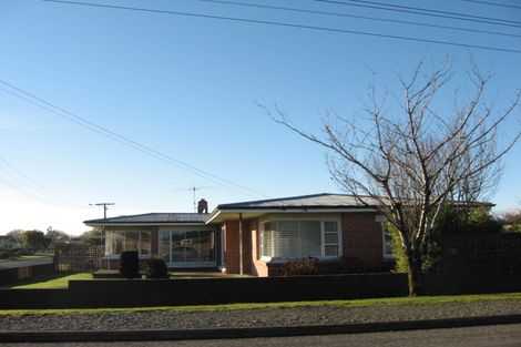 Photo of property in 15 Anne Street, Winton, 9720