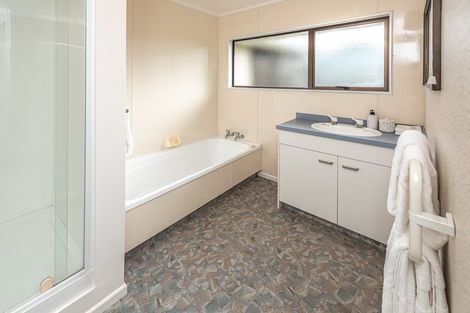 Photo of property in 5 Hampton Place, Springvale, Whanganui, 4501