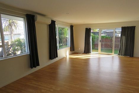 Photo of property in 113b Merrin Street, Avonhead, Christchurch, 8042