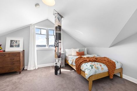 Photo of property in 1/36 Maritime Terrace, Birkenhead, Auckland, 0626