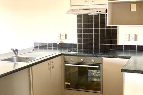 Photo of property in 42 Park Avenue, Papatoetoe, Auckland, 2025