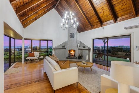 Photo of property in 489 Hibiscus Coast Highway, Orewa, 0931