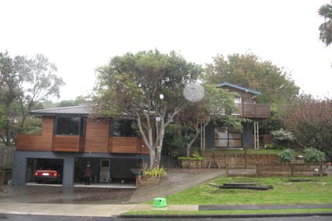 Photo of property in 35 Castleton Drive, Howick, Auckland, 2014