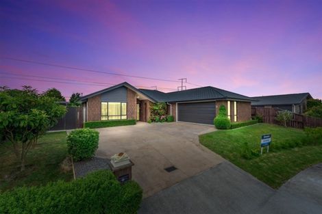 Photo of property in 12 Briar Rose Court, Huntington, Hamilton, 3210