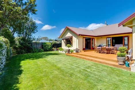 Photo of property in 44 Reynolds Road, Havelock North, 4130