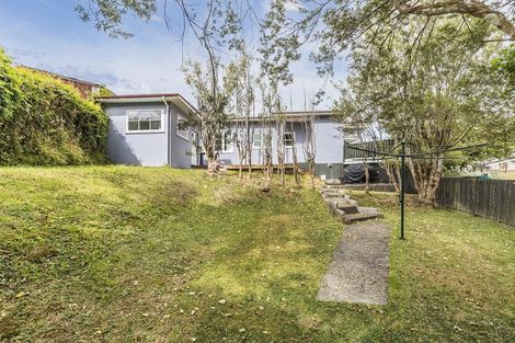 Photo of property in 18 Hampton Hill Road, Tawa, Wellington, 5028