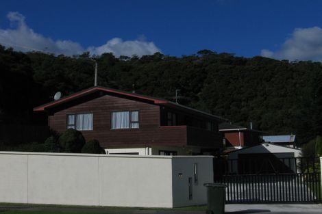 Photo of property in 74 Meremere Street, Wainuiomata, Lower Hutt, 5014