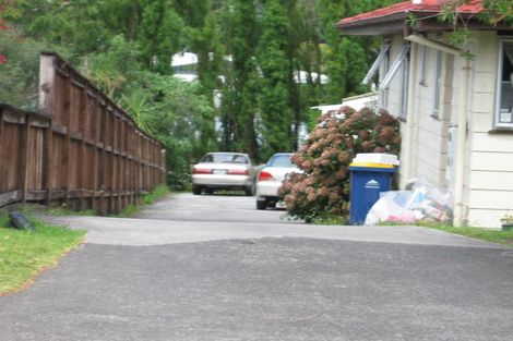 Photo of property in 2/20 Lambrown Drive, Totara Vale, Auckland, 0629