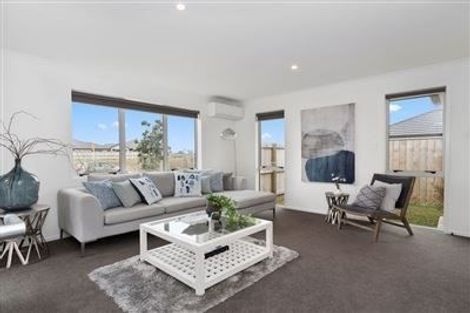 Photo of property in 30 Livingstone Drive, Papamoa Beach, Papamoa, 3118