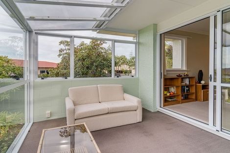 Photo of property in 21 Honeystone Street, Helensburgh, Dunedin, 9010