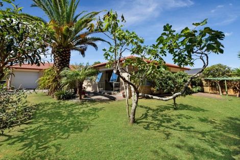 Photo of property in 12 Tington Avenue, Wattle Downs, Auckland, 2103