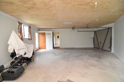 Photo of property in 1/1 De Lacey Lane, Carterton, 5713